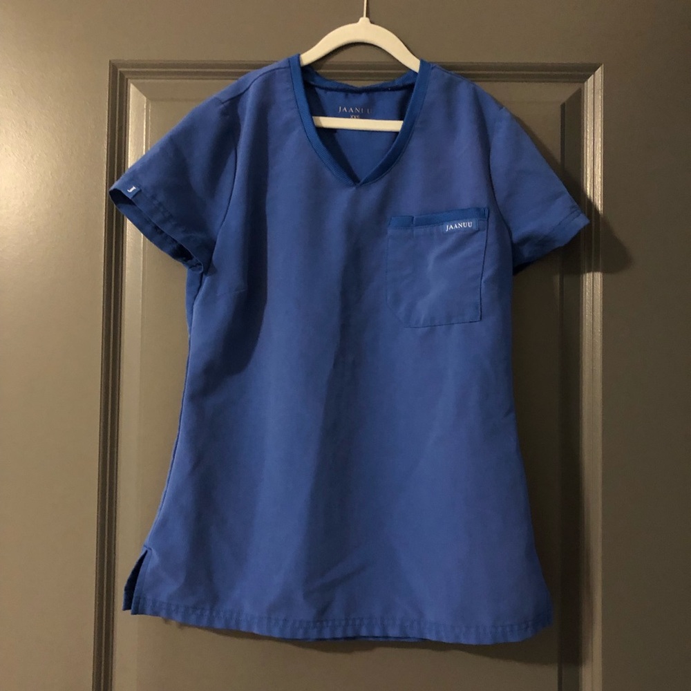 Jaanuu Women's  2-Pocket Tuck-In Top